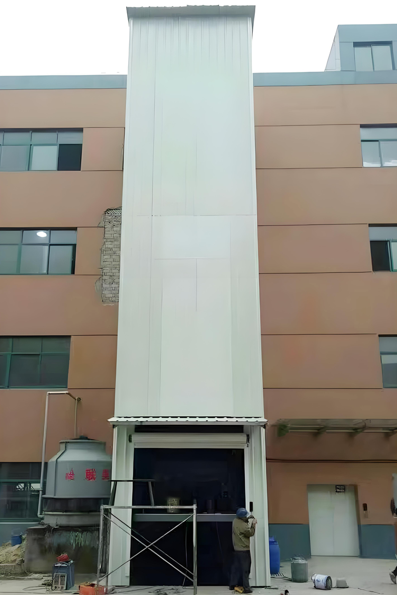 彩钢瓦外封货梯